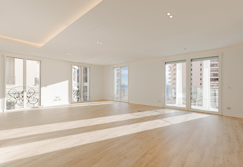 Prime Location in the Carré d'Or – Luxurious 2-Bedroom Apartment